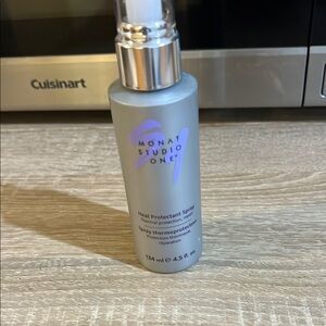Monat Studio One Heat Protectant Spray